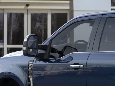 2025 Ford Super Duty F-350® Lariat®