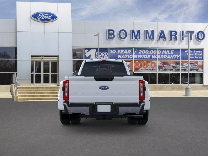 2026 Ford Super Duty F-350® XLT