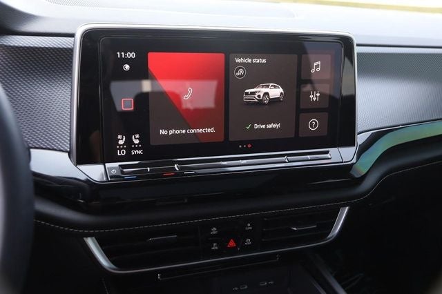 2024 Volkswagen Atlas Cross Sport 2.0T SEL R-Line