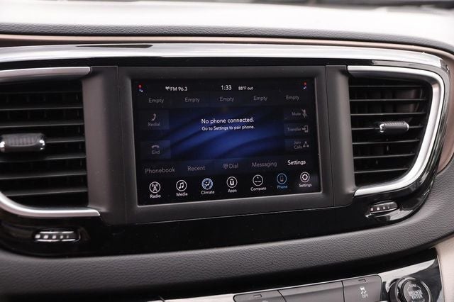 2021 Chrysler Voyager LXI