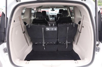 2021 Chrysler Voyager LXI