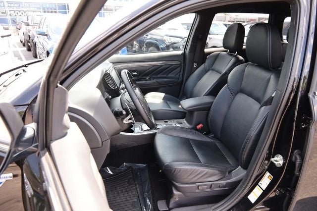 2022 Mitsubishi Outlander PHEV SEL