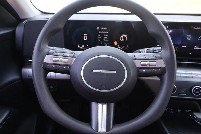 2025 Hyundai Kona SE