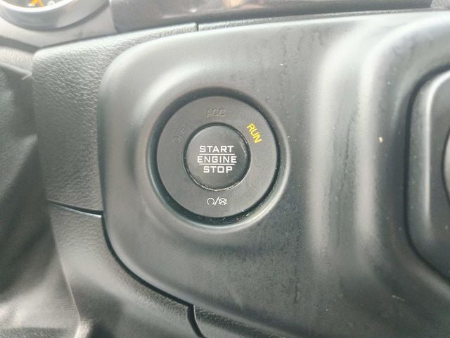2020 Jeep Wrangler Unlimited Sahara Altitude