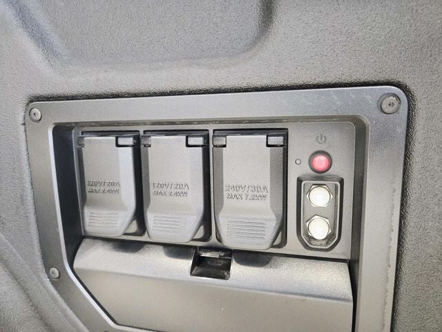 2025 Chevrolet Silverado EV RST