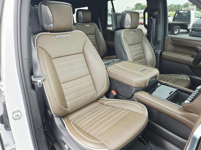 2025 GMC Yukon Denali Ultimate