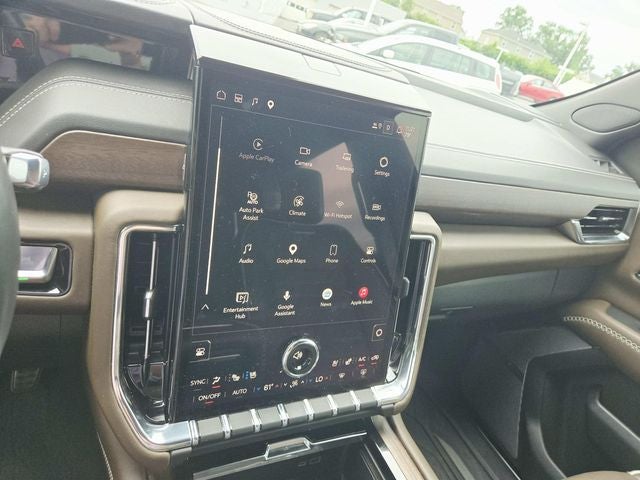 2025 GMC Yukon Denali Ultimate