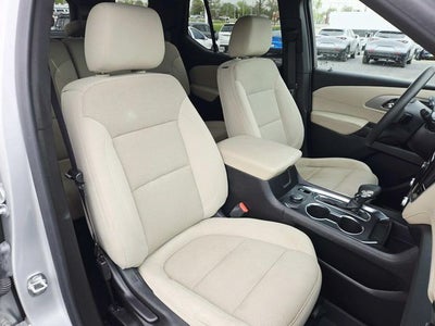 2022 Chevrolet Traverse LS