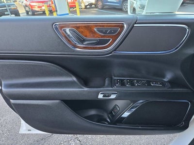 2018 Lincoln Continental Select