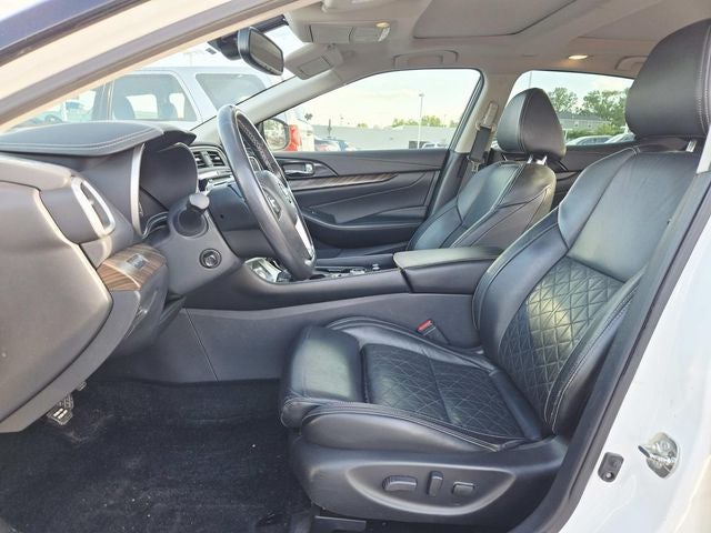 2017 Nissan Maxima Platinum