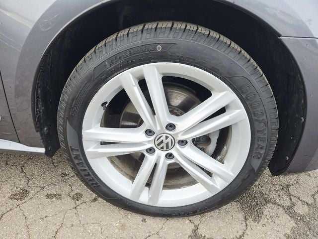 2014 Volkswagen Passat TDI SE