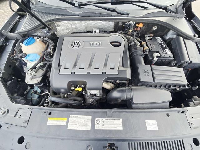 2014 Volkswagen Passat TDI SE
