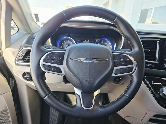 2017 Chrysler Pacifica Touring L