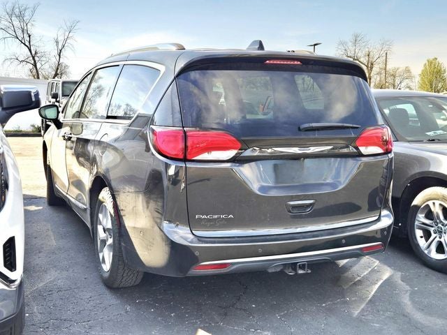 2017 Chrysler Pacifica Touring L Plus