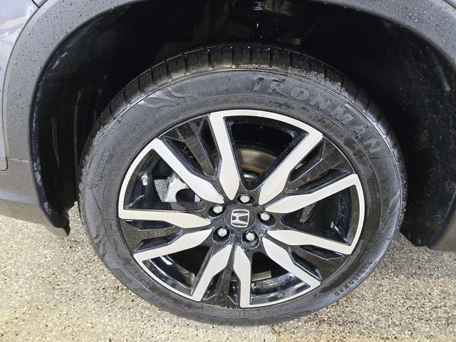 2022 Honda Pilot Touring 8 Passenger