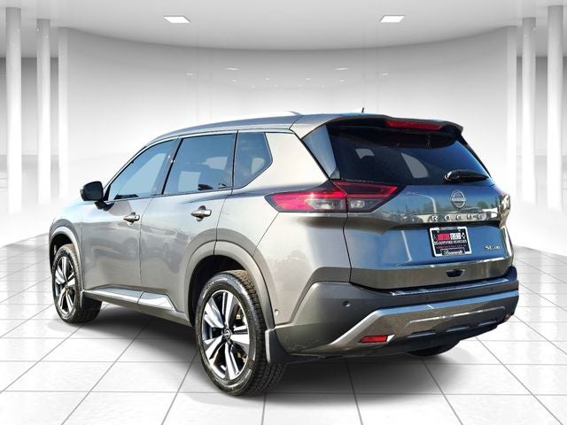 2022 Nissan Rogue SL