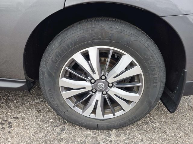 2020 Nissan Pathfinder S