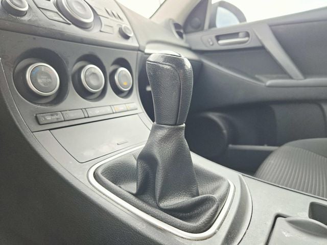 2013 Mazda Mazda3 i Touring