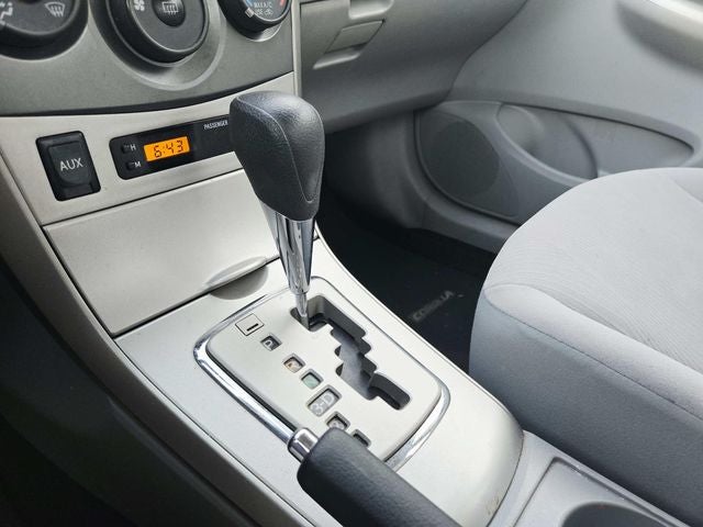2011 Toyota Corolla LE