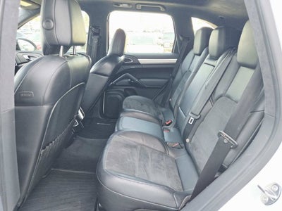 2014 Porsche Cayenne GTS