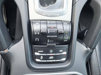 2014 Porsche Cayenne GTS