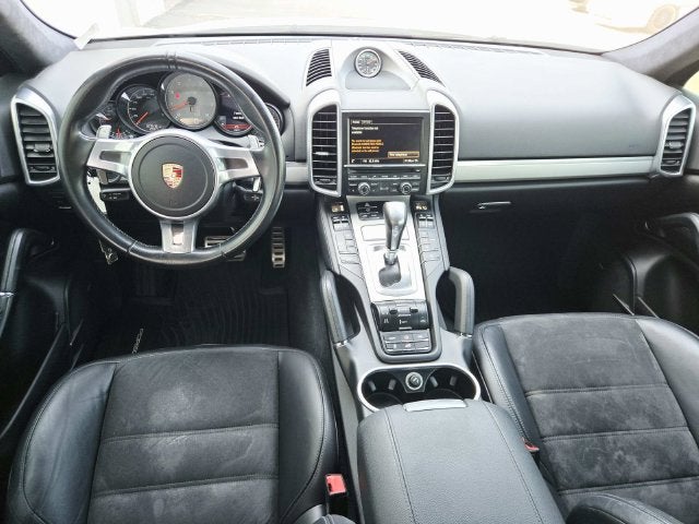 2014 Porsche Cayenne GTS