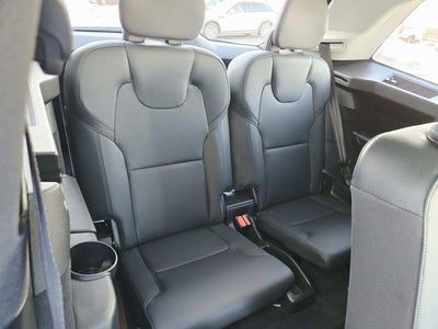 2024 Volvo XC90 B5 Plus