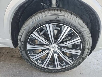 2024 Volvo XC90 B5 Plus