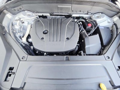 2024 Volvo XC90 B5 Plus