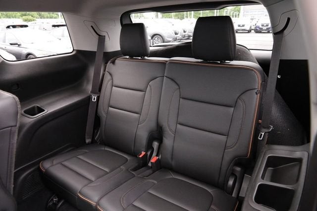 2022 GMC Acadia AT4