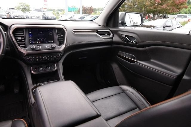 2022 GMC Acadia AT4