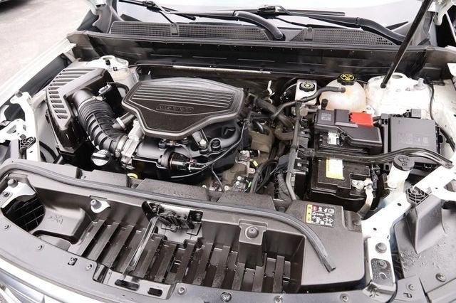 2022 GMC Acadia AT4