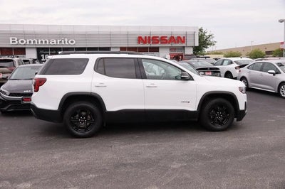 2022 GMC Acadia AT4