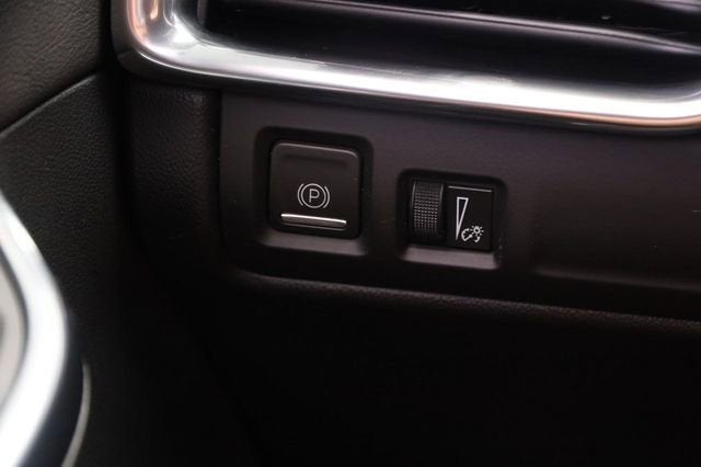 2023 Cadillac XT4 AWD Premium Luxury