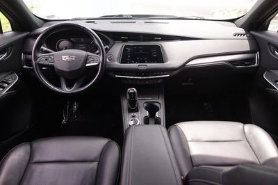 2023 Cadillac XT4 AWD Premium Luxury
