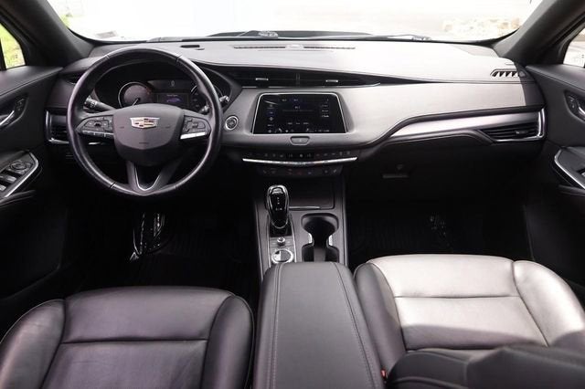 2023 Cadillac XT4 AWD Premium Luxury