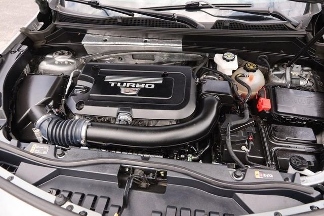 2023 Cadillac XT4 AWD Premium Luxury