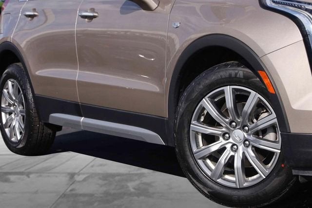 2023 Cadillac XT4 AWD Premium Luxury