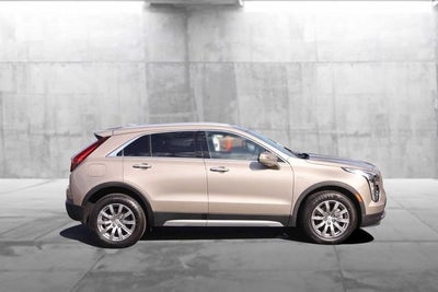 2023 Cadillac XT4 AWD Premium Luxury