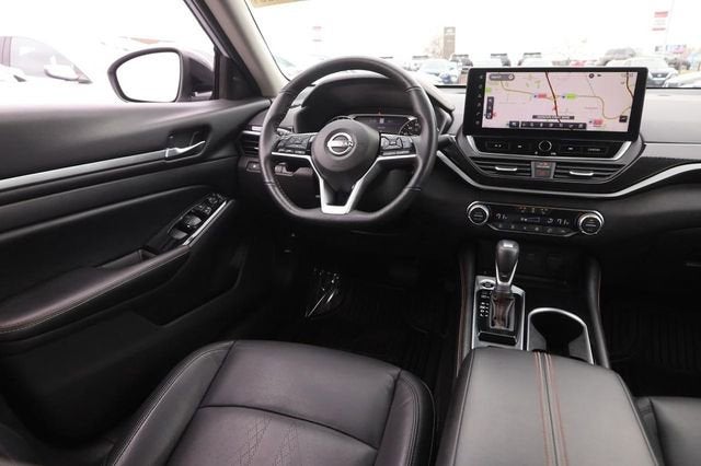 2024 Nissan Altima 2.0 SR