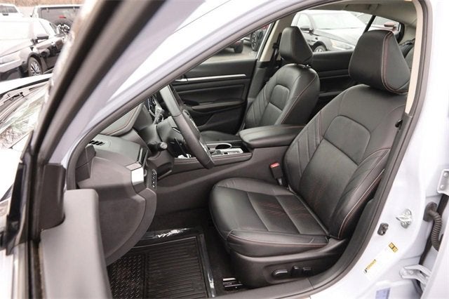 2024 Nissan Altima 2.0 SR