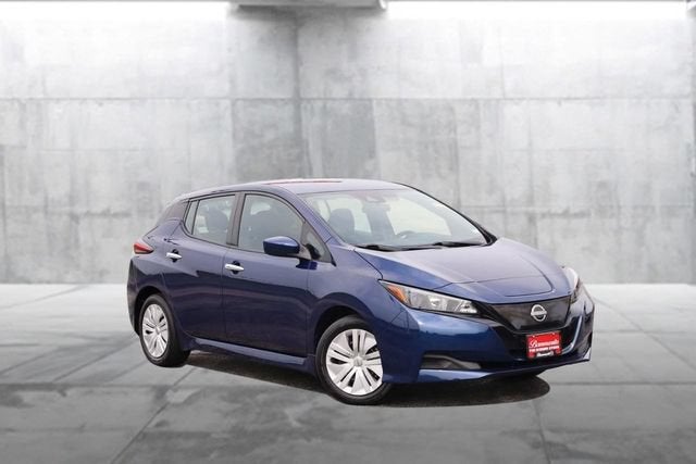 2025 Nissan LEAF S