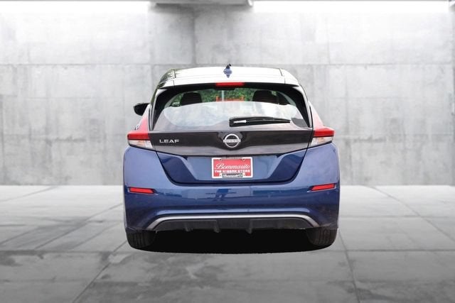 2025 Nissan LEAF S