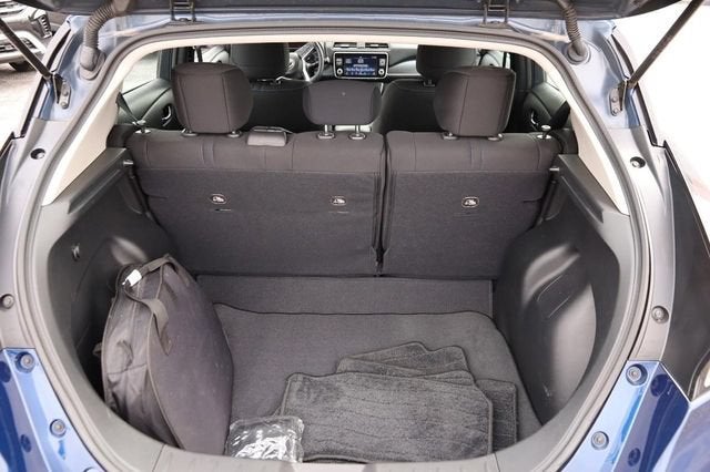 2025 Nissan LEAF S
