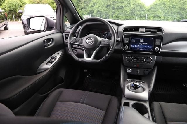 2025 Nissan LEAF S