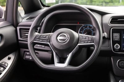 2025 Nissan LEAF S
