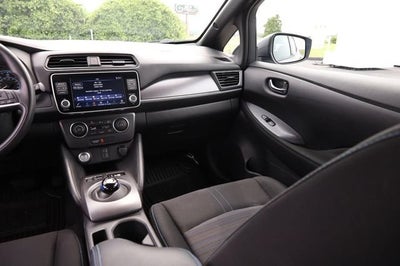 2025 Nissan LEAF S