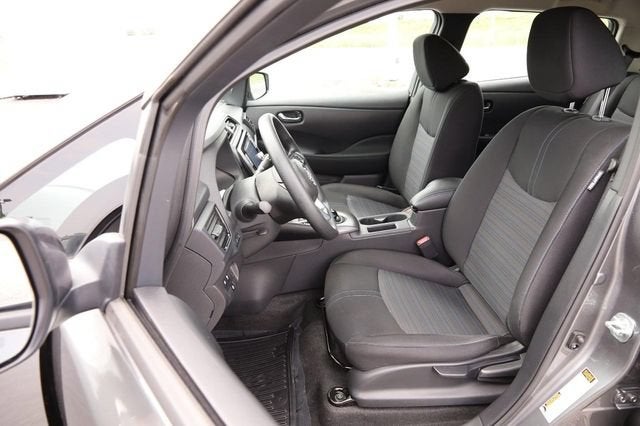 2025 Nissan LEAF S