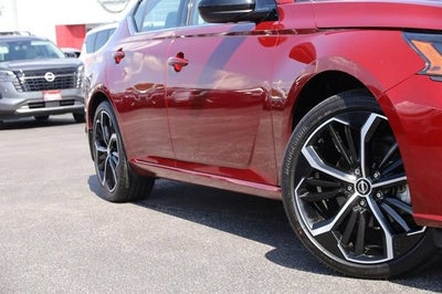 2025 Nissan Altima SR