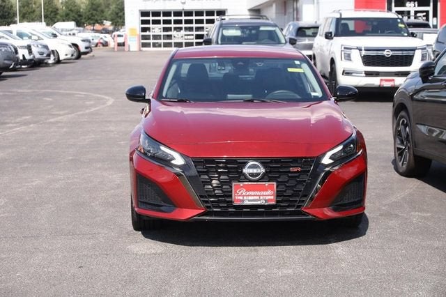 2025 Nissan Altima SR